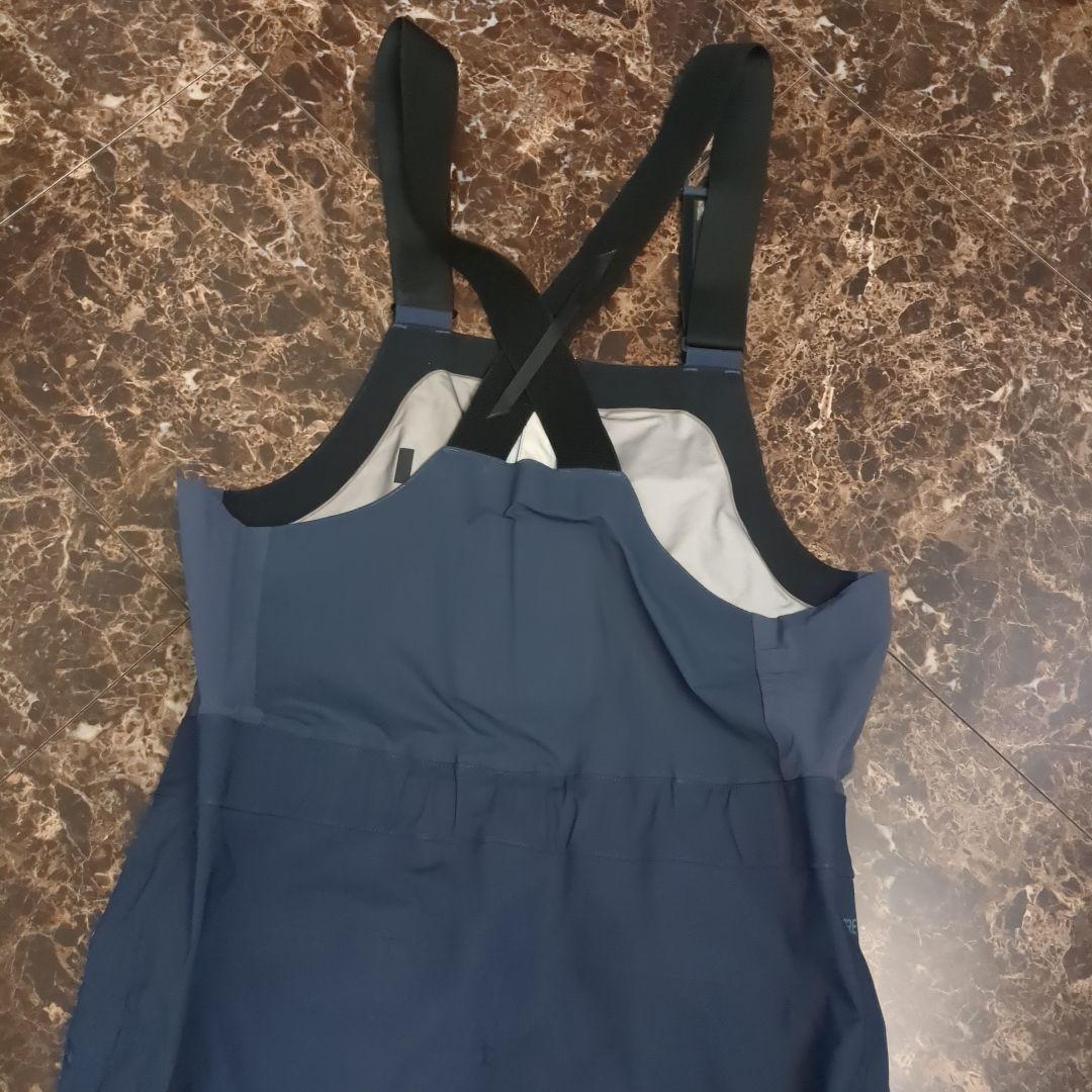 BURTON ak バートン ビブパンツ ゴアテックス Mサイズ 中古