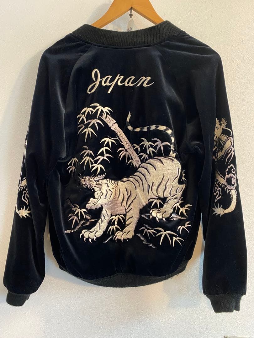 テーラー東洋　GOLD スカジャン 黒 虎 龍　別珍