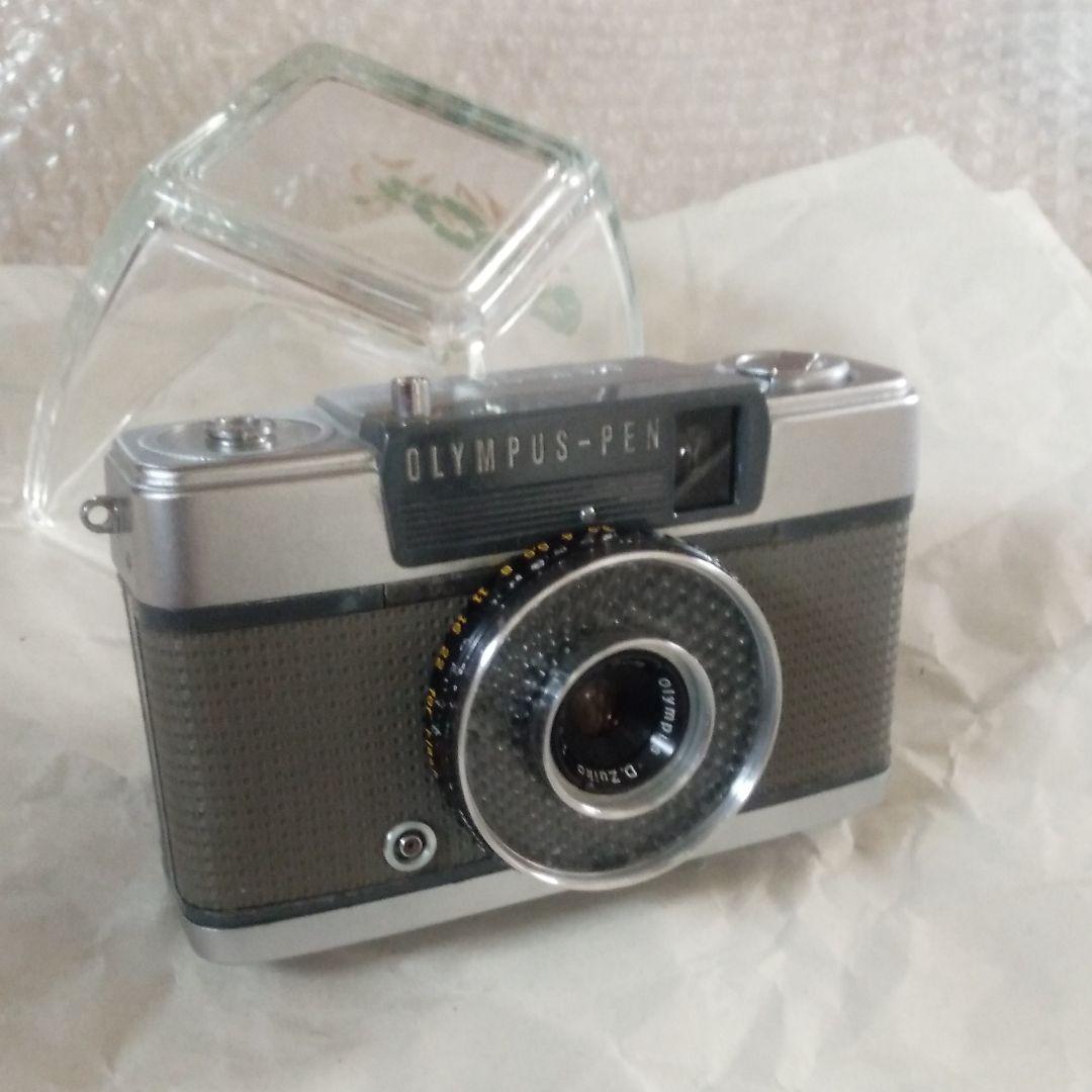 オリンパス、ペンEE・初代モデル。