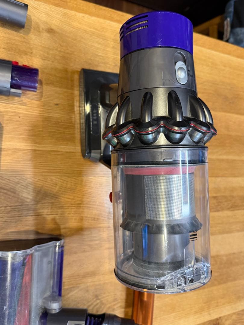 dyson V10(SV12) オプション多数　別売りスタンド付き