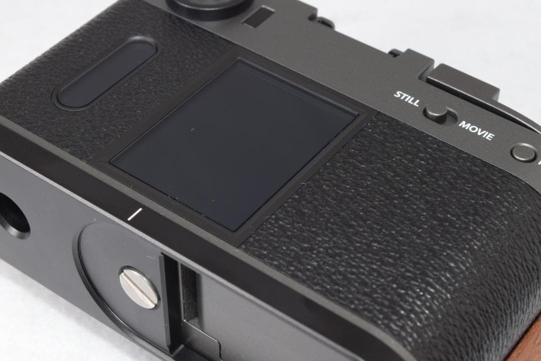 ショット数2回☆FUJIFILM X-half 木製グリップ☆チャコールシルバー