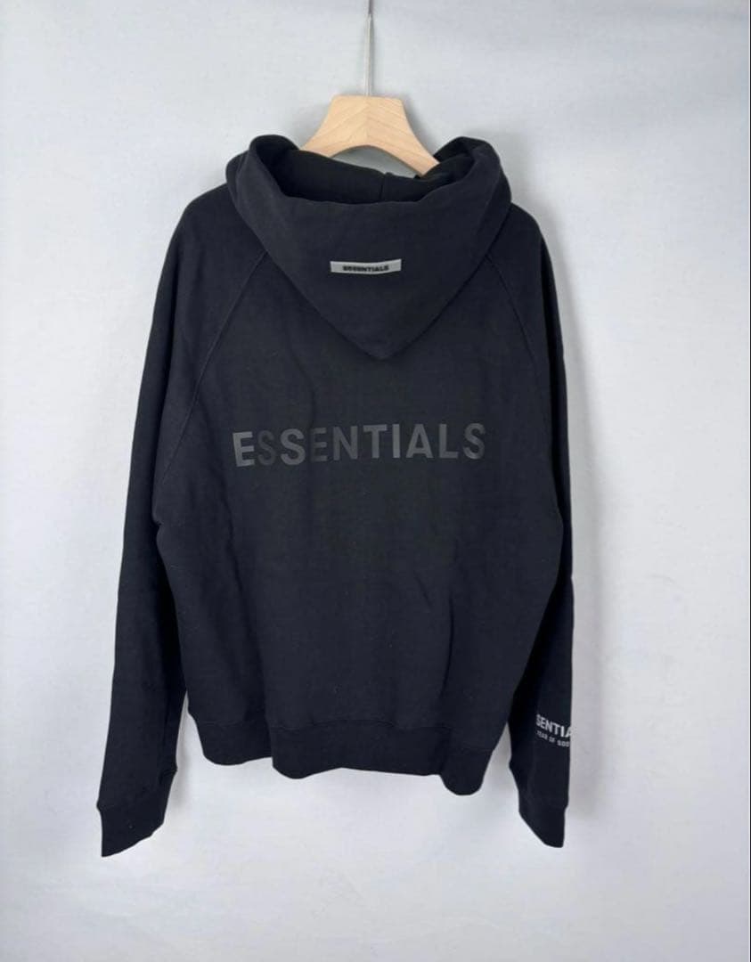 ESSENTIALS ブラック ジップアップパーカー M