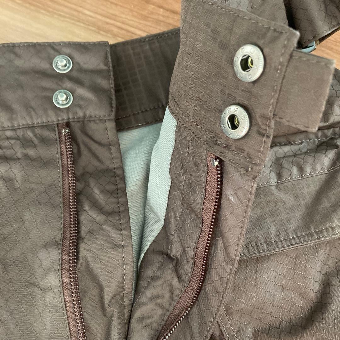 Helly Hansen スキースノーボードウェア 上下セット　Mサイズ