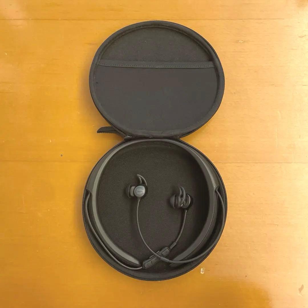 イヤホン BOSE QuietControl 30 wireless headphones