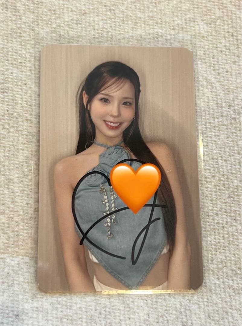 R*7様 NiziU MAKO マコ　ホールツアー　サイン入りトレカ　C賞