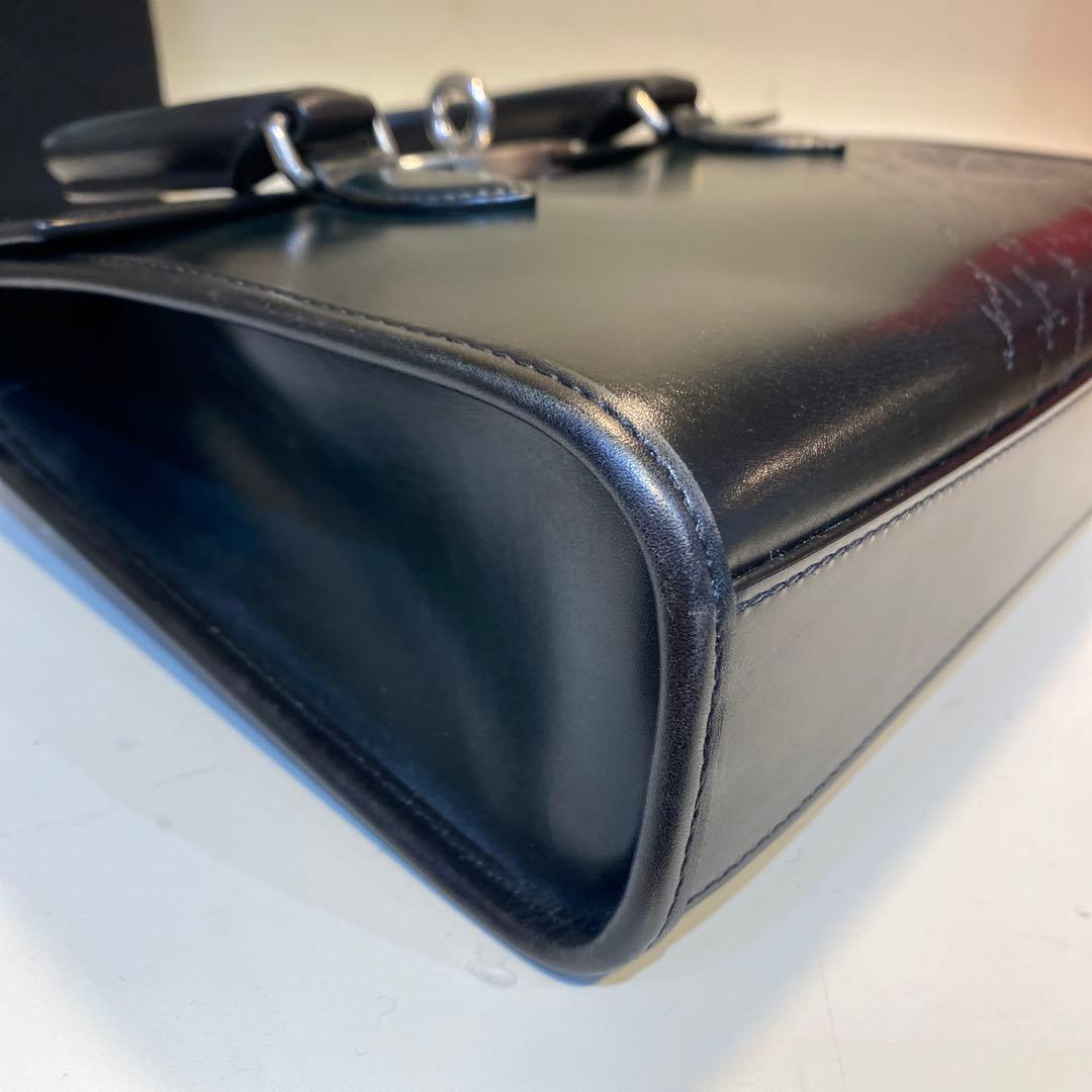 ベルルッティ　エミーオガリバーメッセンジャーバッグ