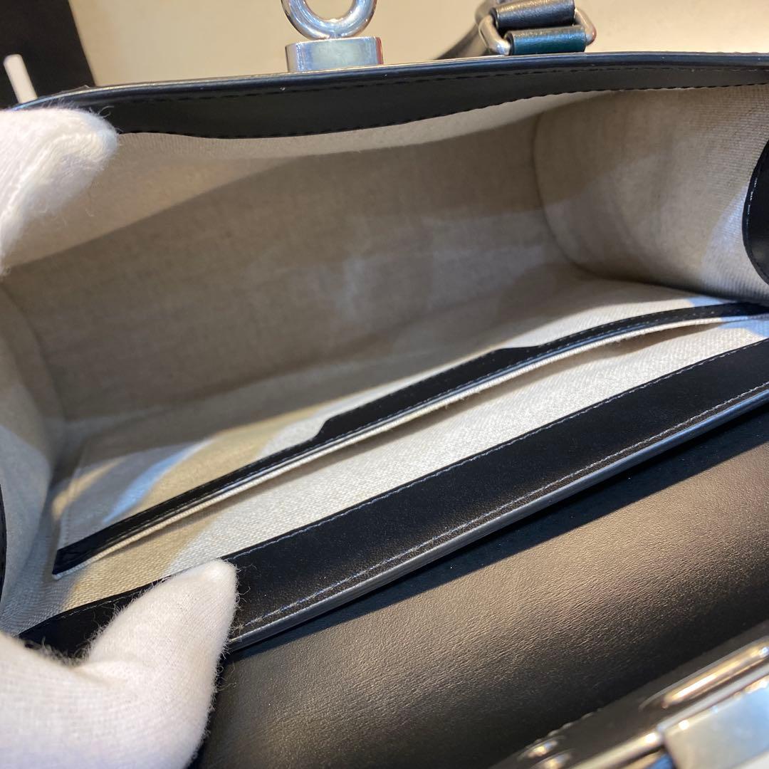 ベルルッティ　エミーオガリバーメッセンジャーバッグ