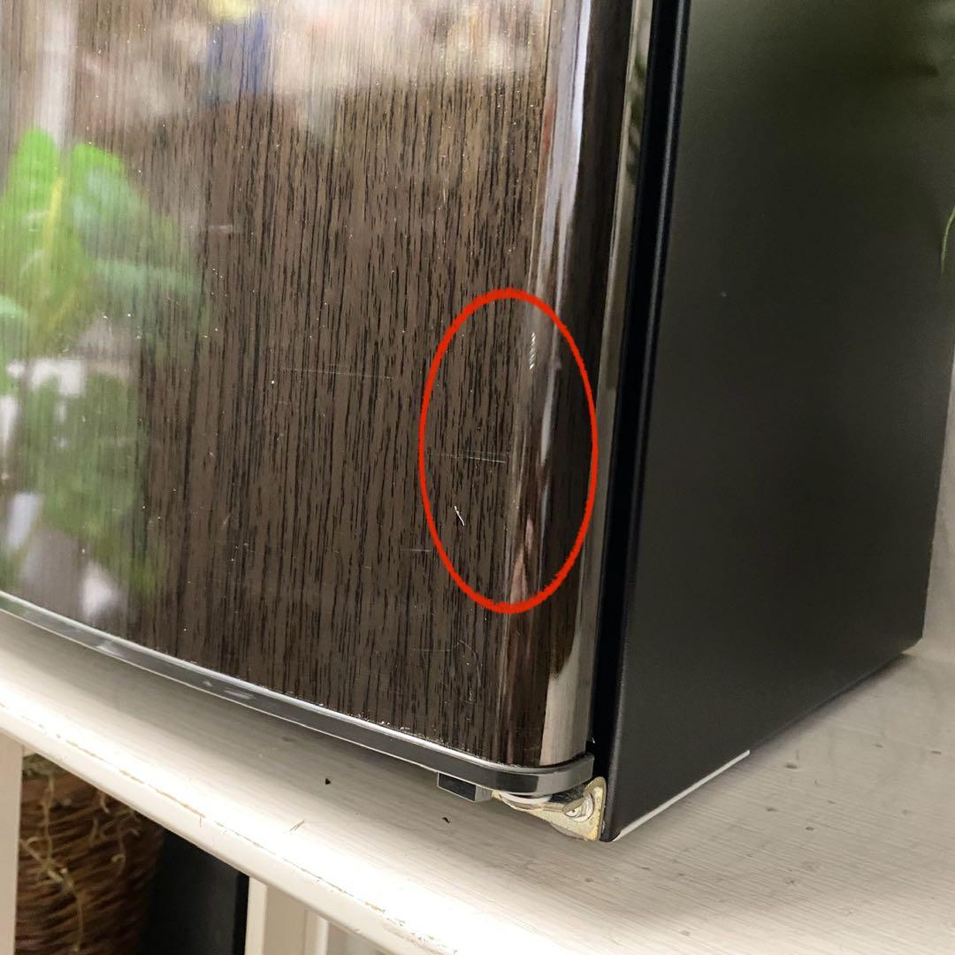 ダークな木目調がカッコいい！1ドア冷蔵庫40L