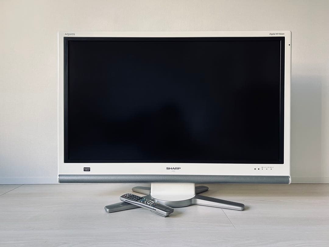 SHARP AQUOS LC-37DS3／デジタルハイビジョン液晶テレビ／37型
