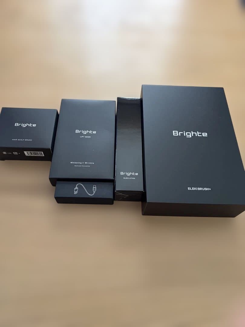 Brighte ELEKI BRUSH+ 美顔器　2回のみ使用　他付属品未使用