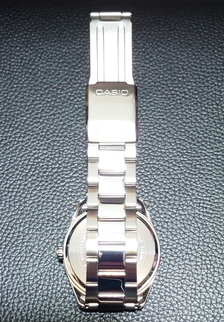 カシオ CASIO ティファニーブルー メタル 腕時計ホワイト バンド付き