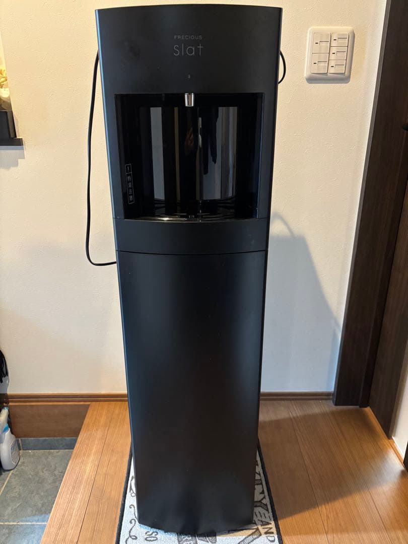 フレシャス ウォーターサーバー slat(スラット) 本体 (最終値下げ)