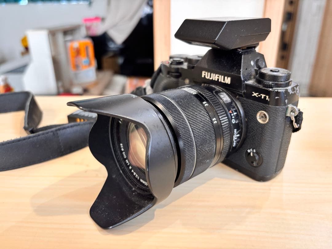 Fujifilm X-T1 ミラーレスカメラ 18-55mmレンズ付き