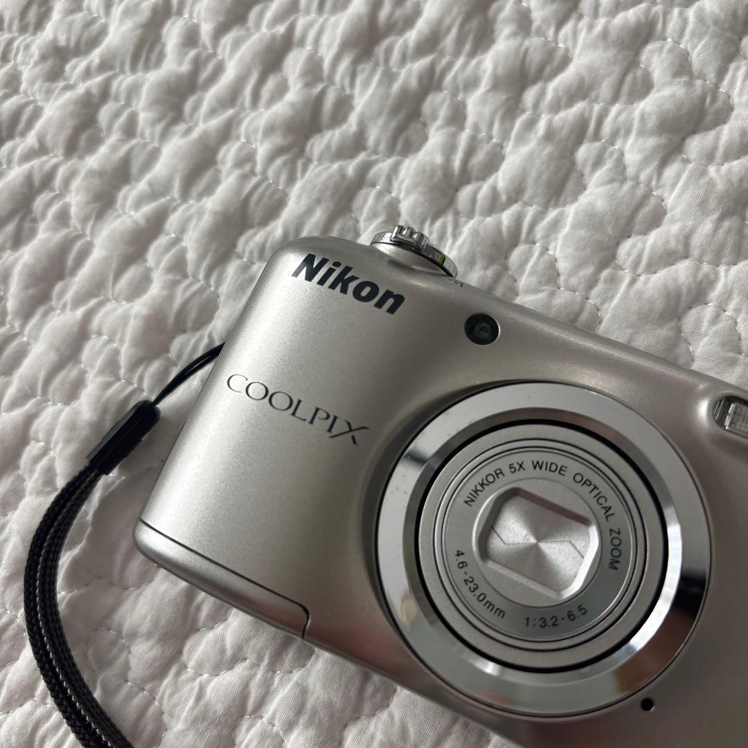 Nikon COOLPIX A10 (SanDiskSDHCカード16GB付き)