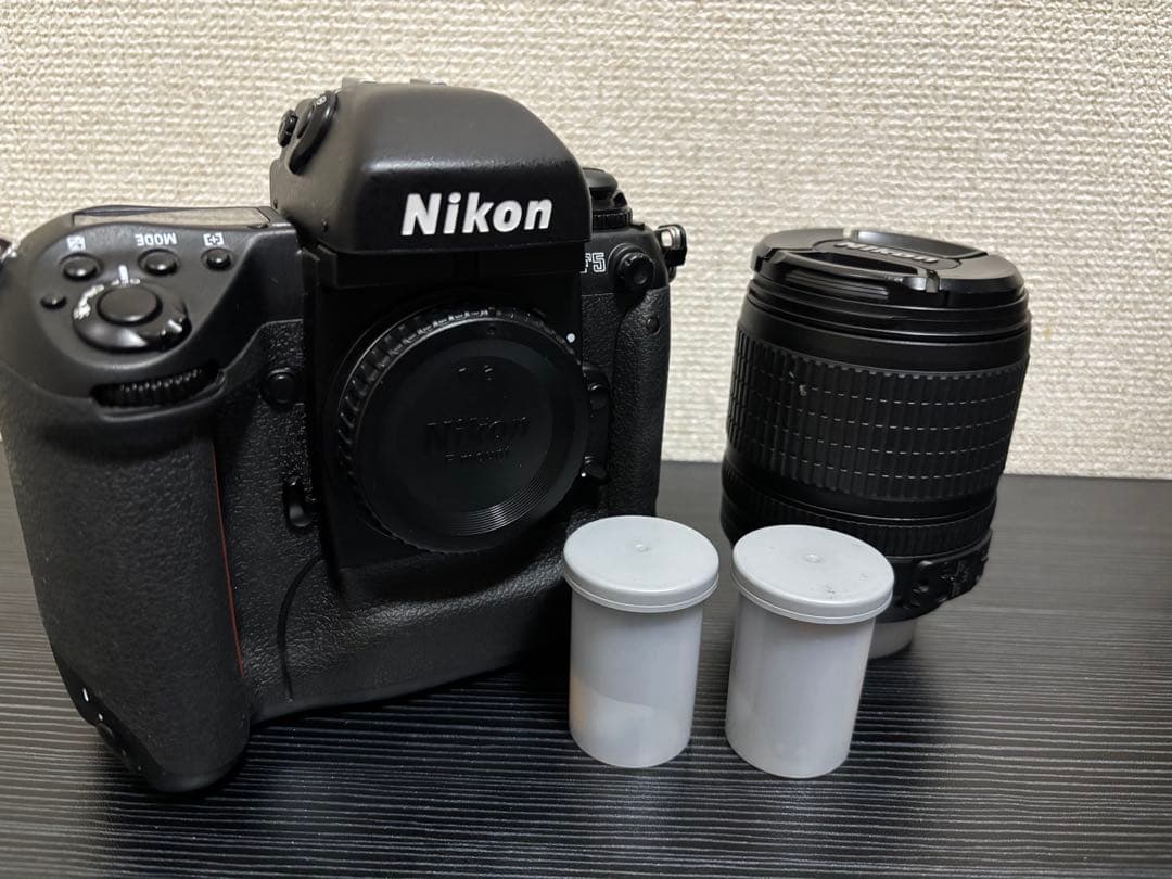 フィルムカメラ Nikon F5 AF-S DX NIKKOR 18-105mm