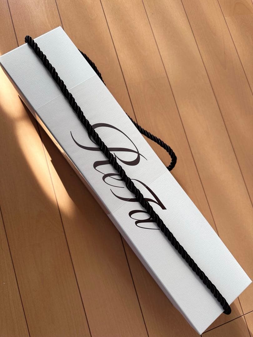 【新品未使用】リファビューテック　ストレートアイロン　ホワイト