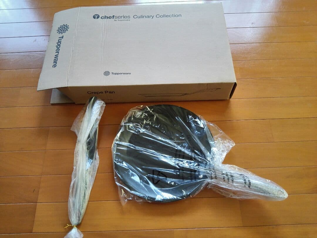 タッパーウェア　クレープパン&パレットナイフ