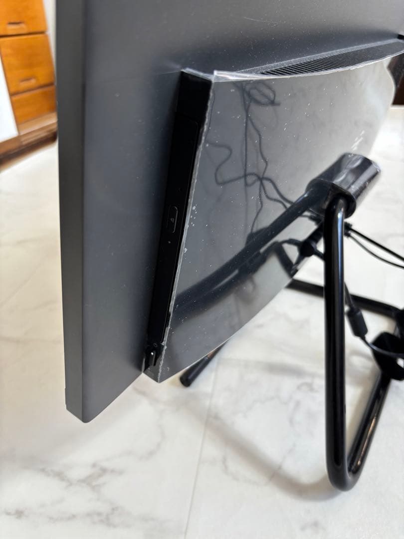 レノボ 24インチ i5-9400T 16GB　SSD512 Office付