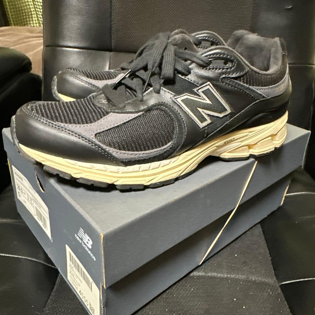 New Balance M2002Rブラック スニーカー