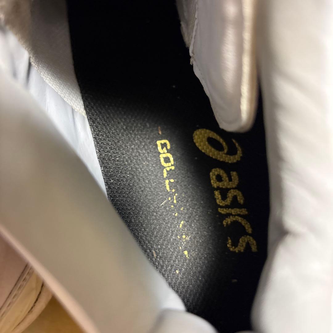 アシックス スパイクハイカット