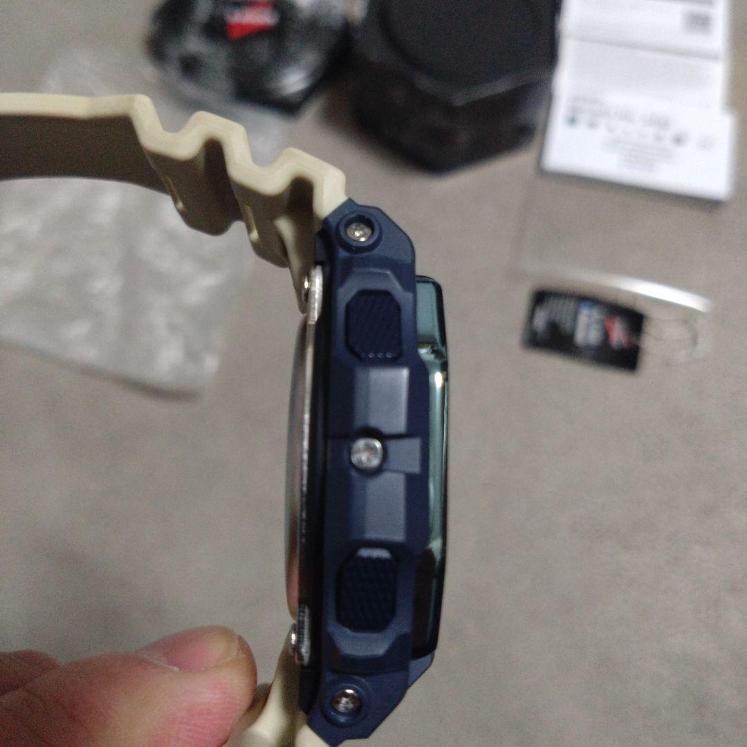 未使用に近い　G-SHOCK　GBX-100TT-2DR ネイビー/アイボリー