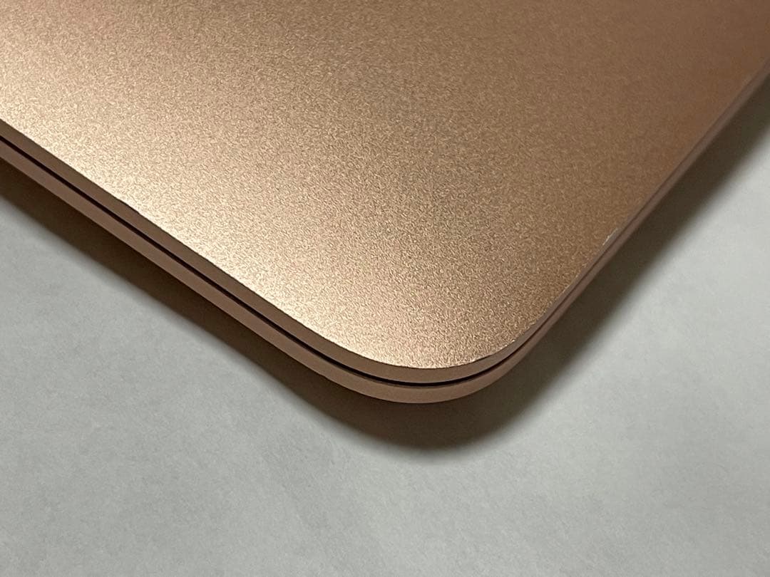 MacBook Air M1 13.3インチ　256GB