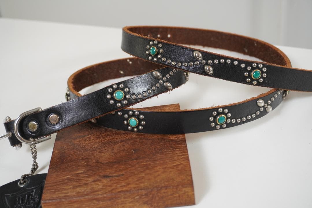 ▢ＨＴＣ▢エイチティーシー 　スタッズベルト 　　ナロー　ターコイズ