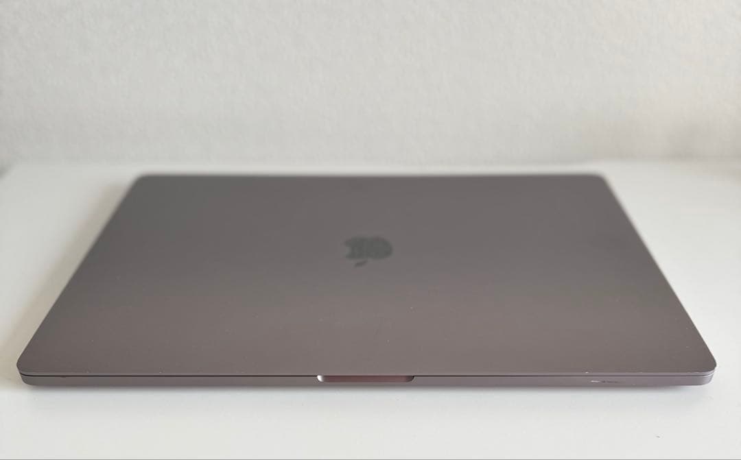美品 Macbook Pro 2019 16インチ Windows 11 Pro