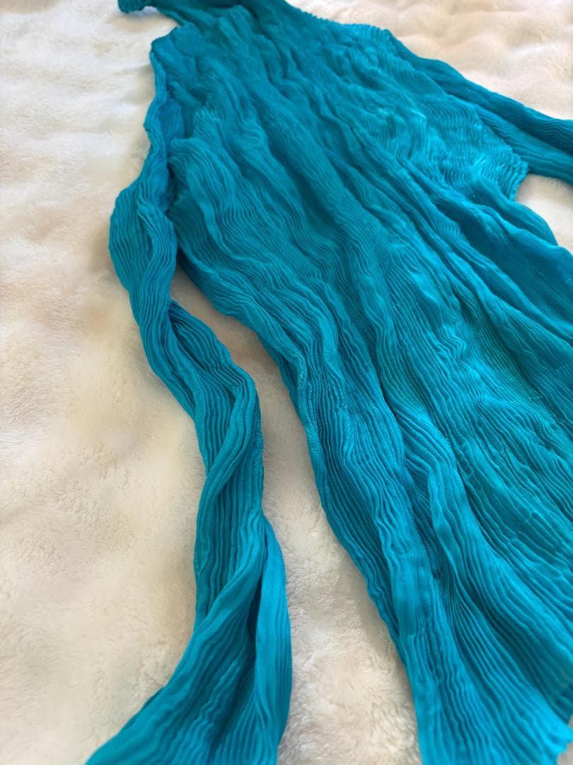 [希少] ISSEY MIYAKE しわプリーツ ライトブルートップス