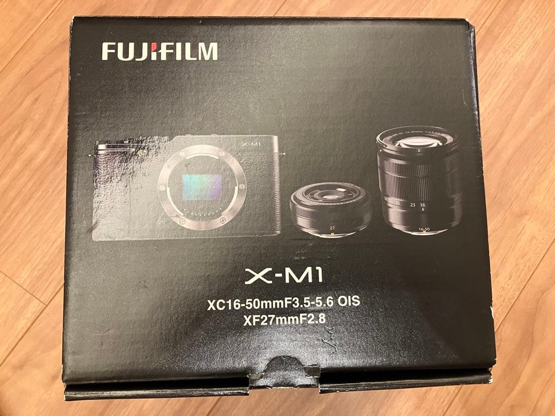 FUJIFILM X-M1 ダブルレンズキット シルバー