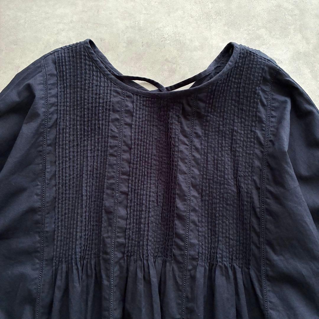 美品 かぐれ コットンドルマンピンタックブラウス 紺 ネイビー