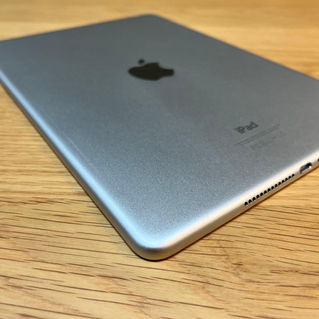 Apple iPad Air2 Wi-Fiモデル 64GB シルバー 美品