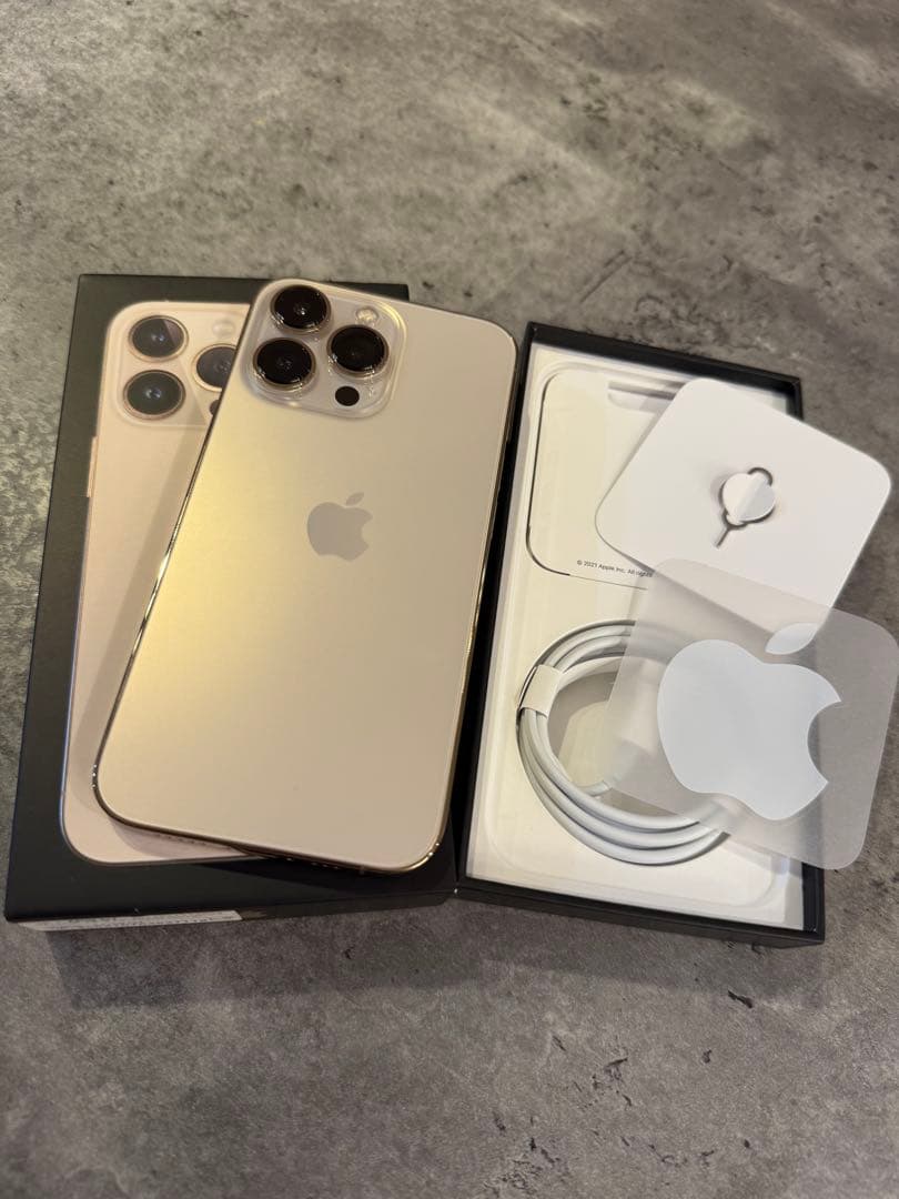 ☆ぴぃ☆【新品未使用】iPhone13 pro 256GB ゴールド