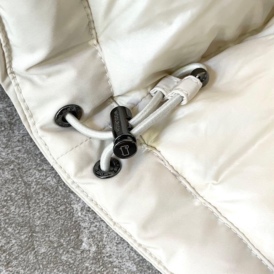 美品★ウールリッチ　ラグジュアリー　コクーン　ダウンジャケット　アイボリー系　S