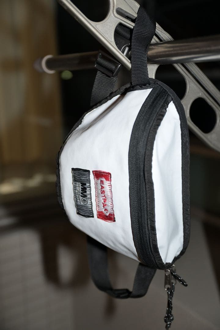 mm6×eastpak ウエストポーチ