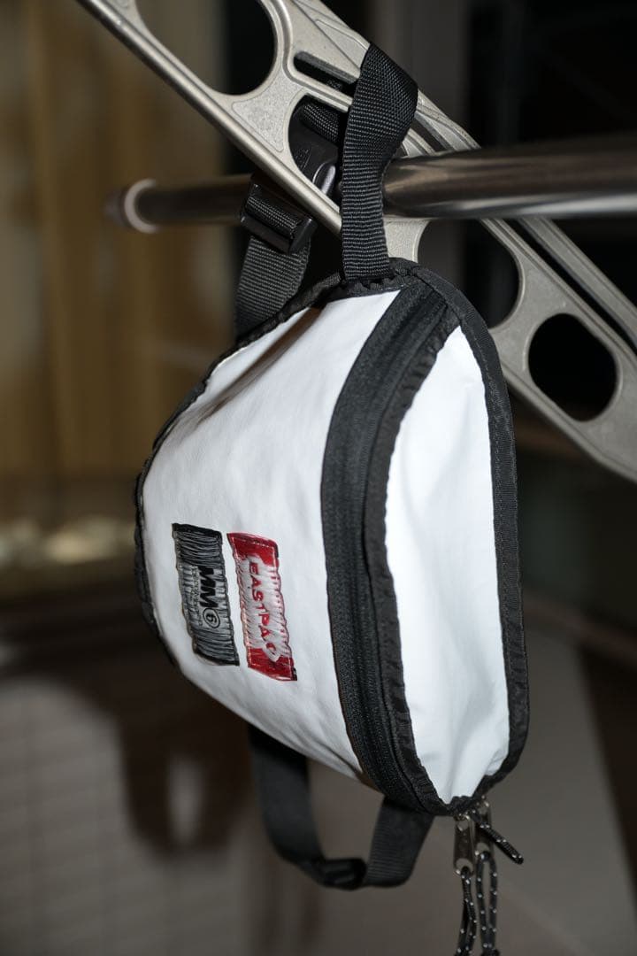 mm6×eastpak ウエストポーチ