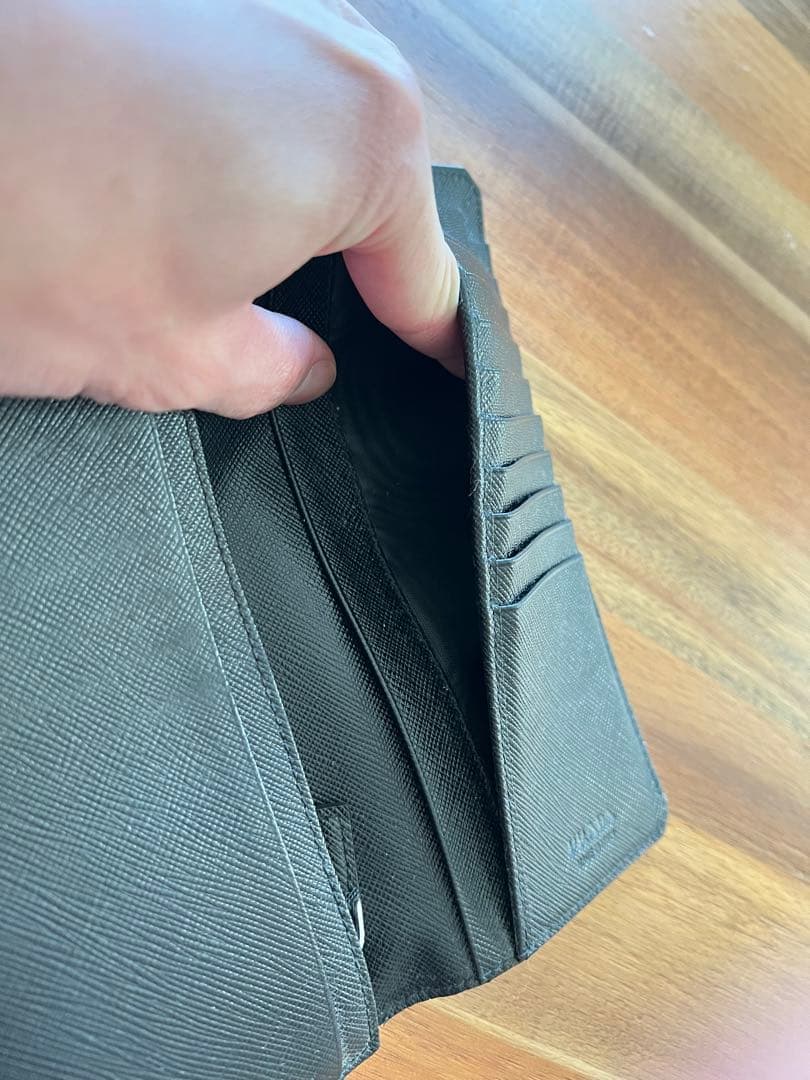 ク*ー様 PRADA ブラックレザー 長財布