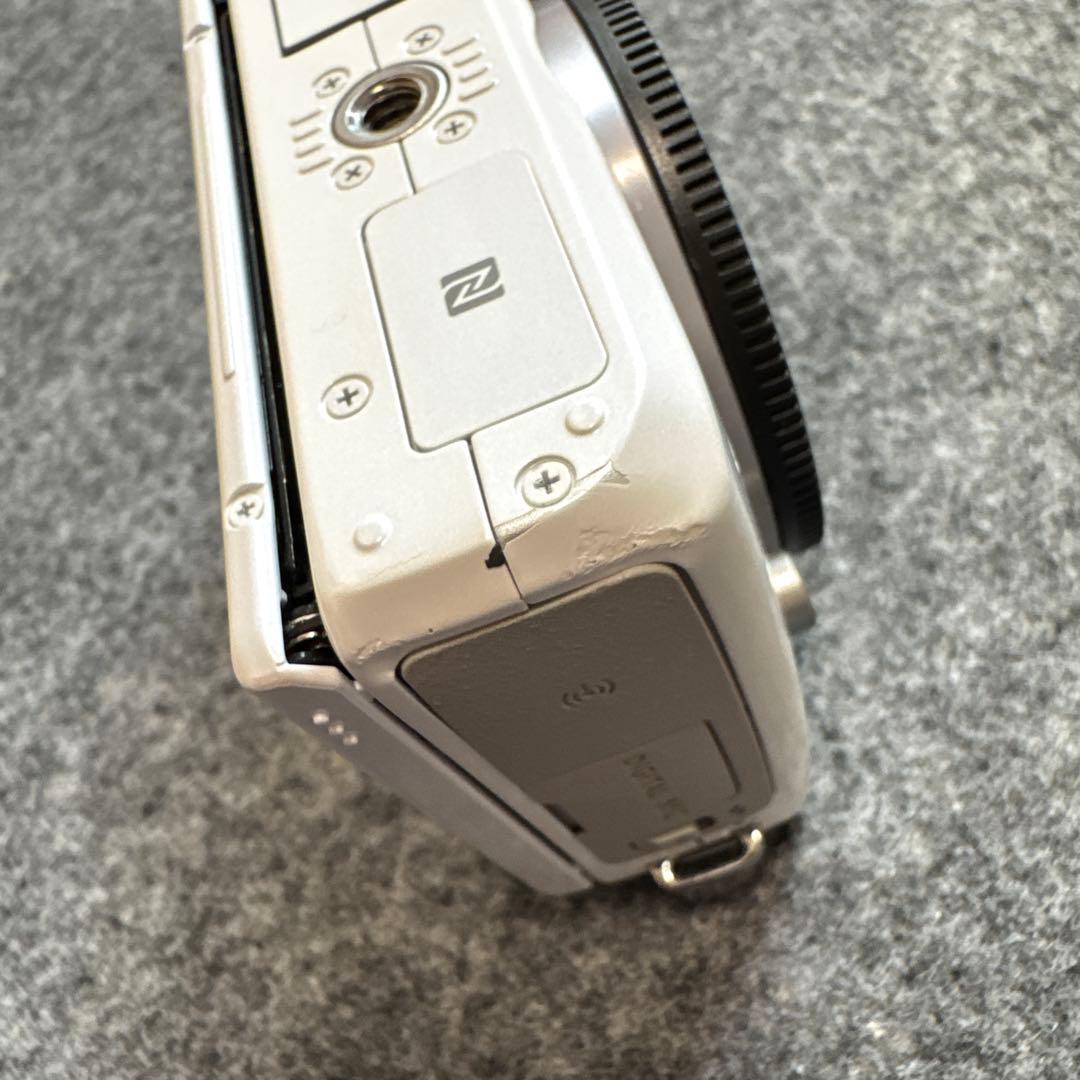 ハチハチ Canon EOS M3 ミラーレス一眼 ホワイト