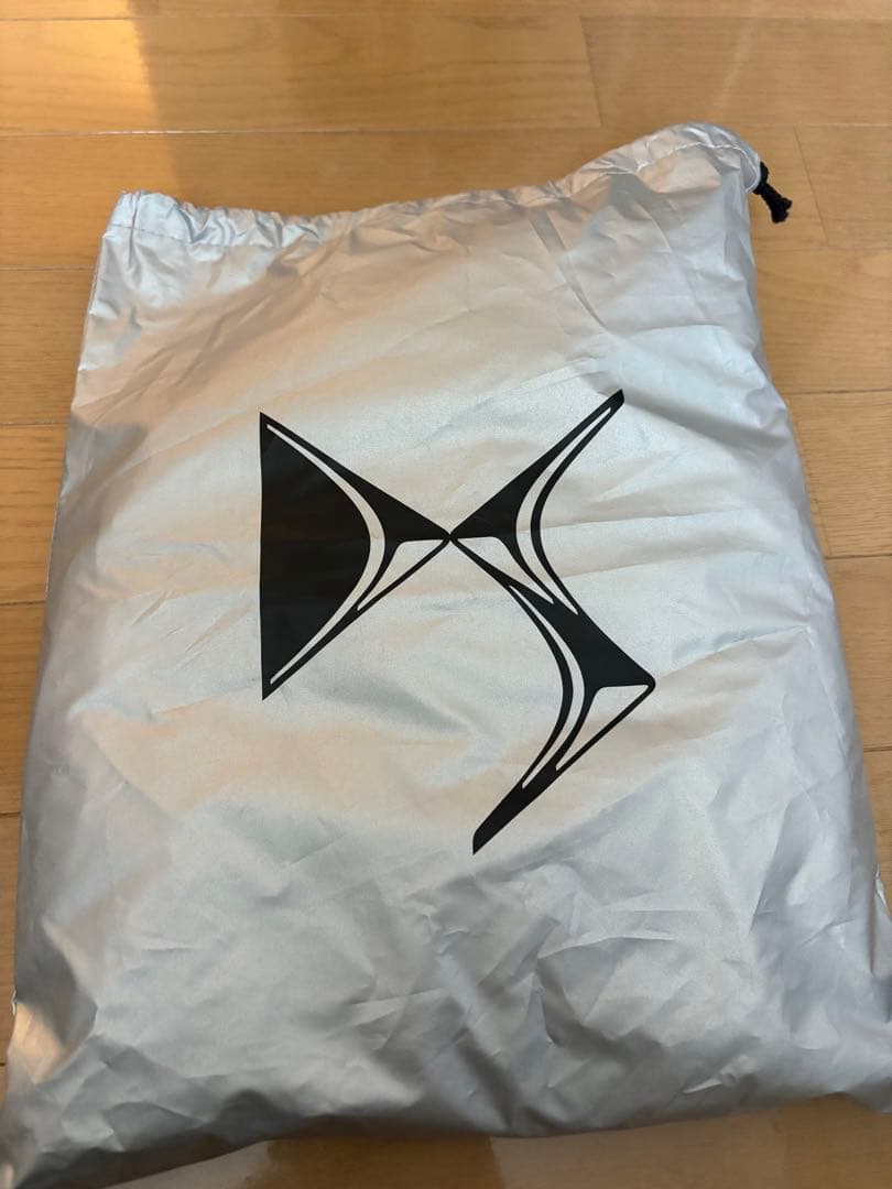 DS 7 CROSSBACK フロントウィンドウサンシェード FWX74