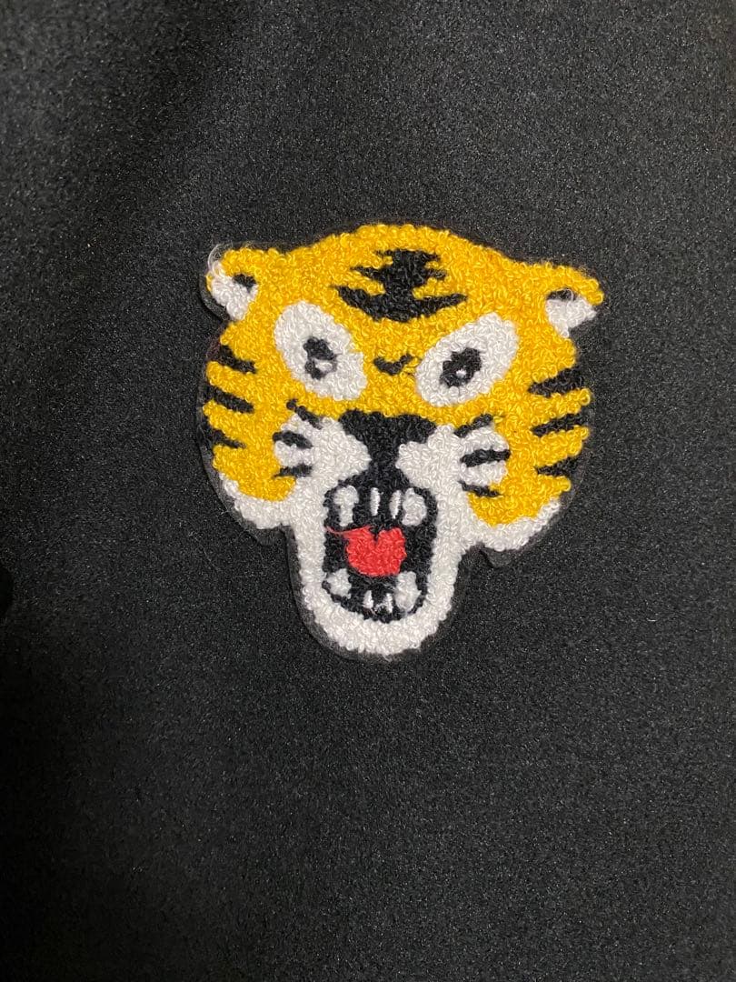 大幅値下げ新品グラニフオーサムボイスアニマルズスタジアムジャンパーXL