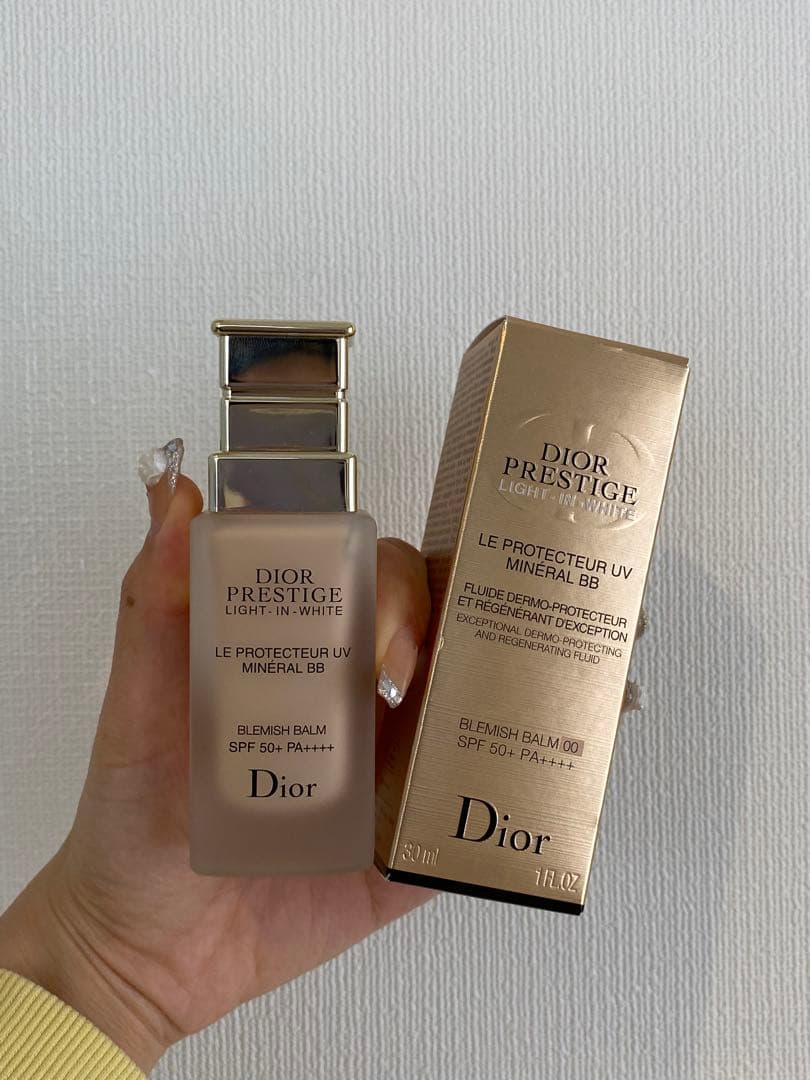 DIORプレステージ ホワイト ル プロテクター UV ミネラル BB / 00