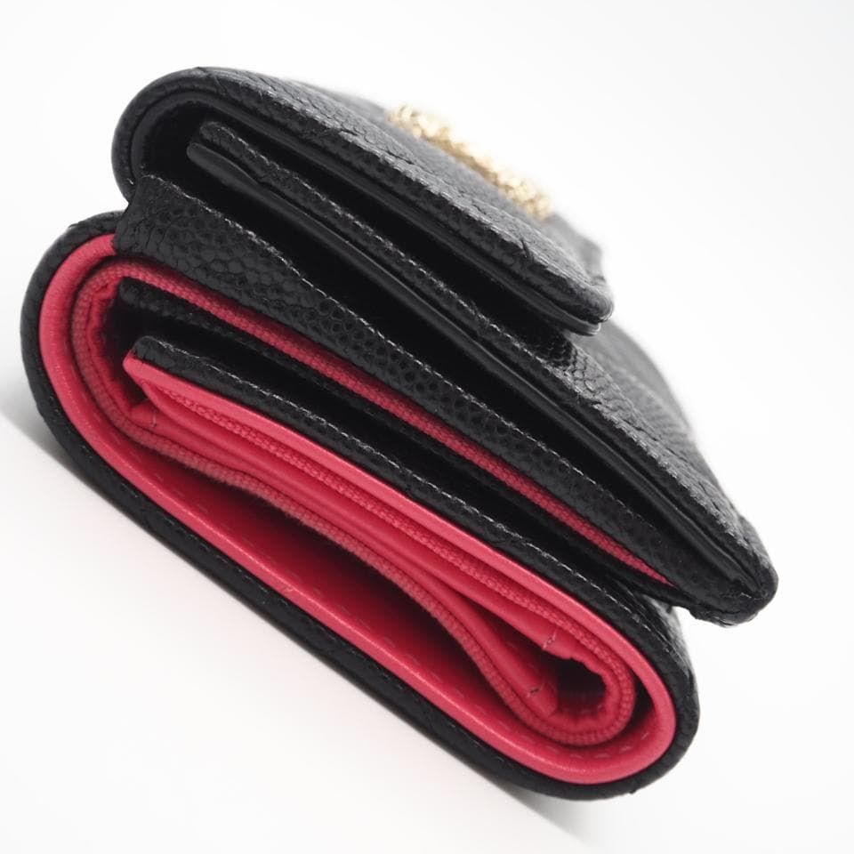 CHANEL 三つ折り財布 キャビアスキン マトラッセ コンパクトウォレット 美