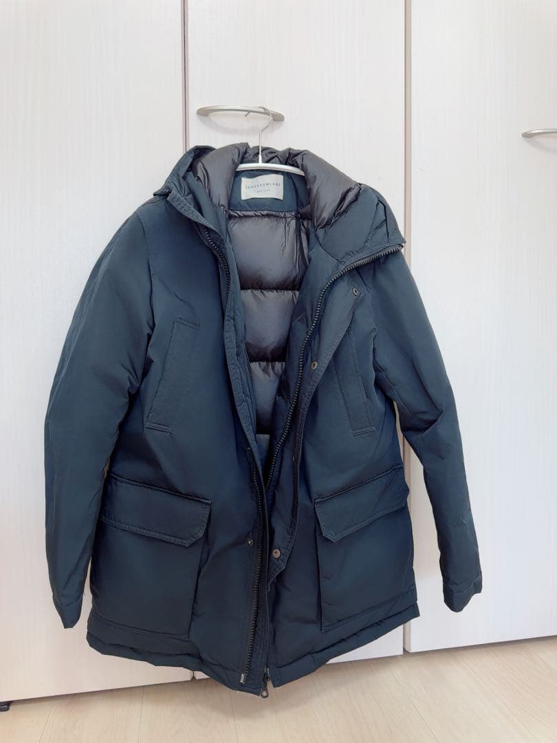 TOMORROWLANDトゥモローランド　フード付きダウンジャケットネイビー