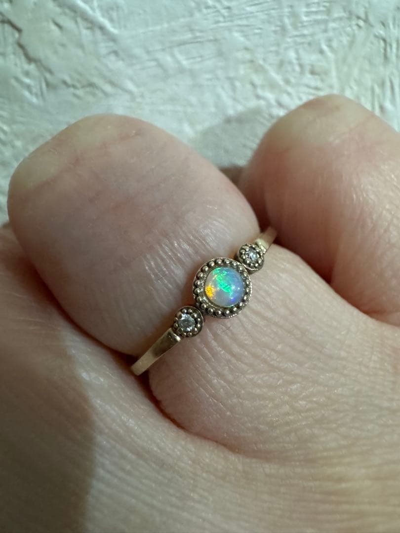 オデュース4℃ オパールダイヤモンドリング　9号