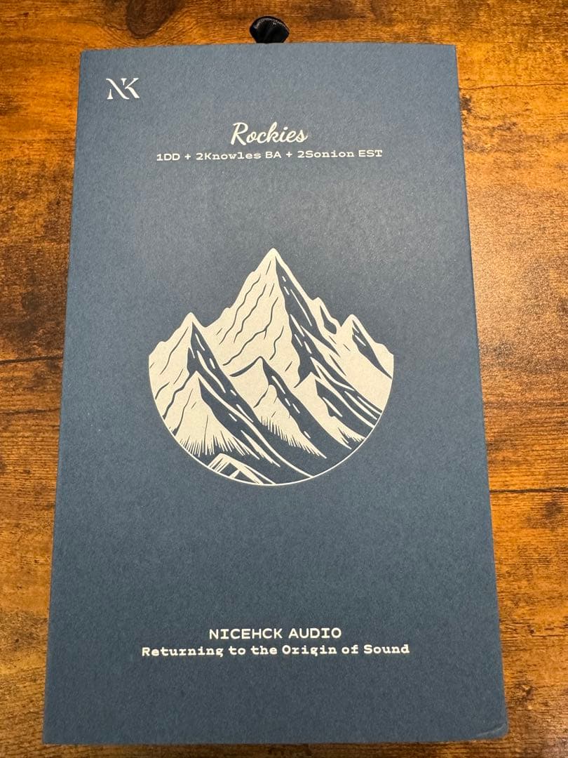 【美品・ほぼ新品】NICEHCK Rockies