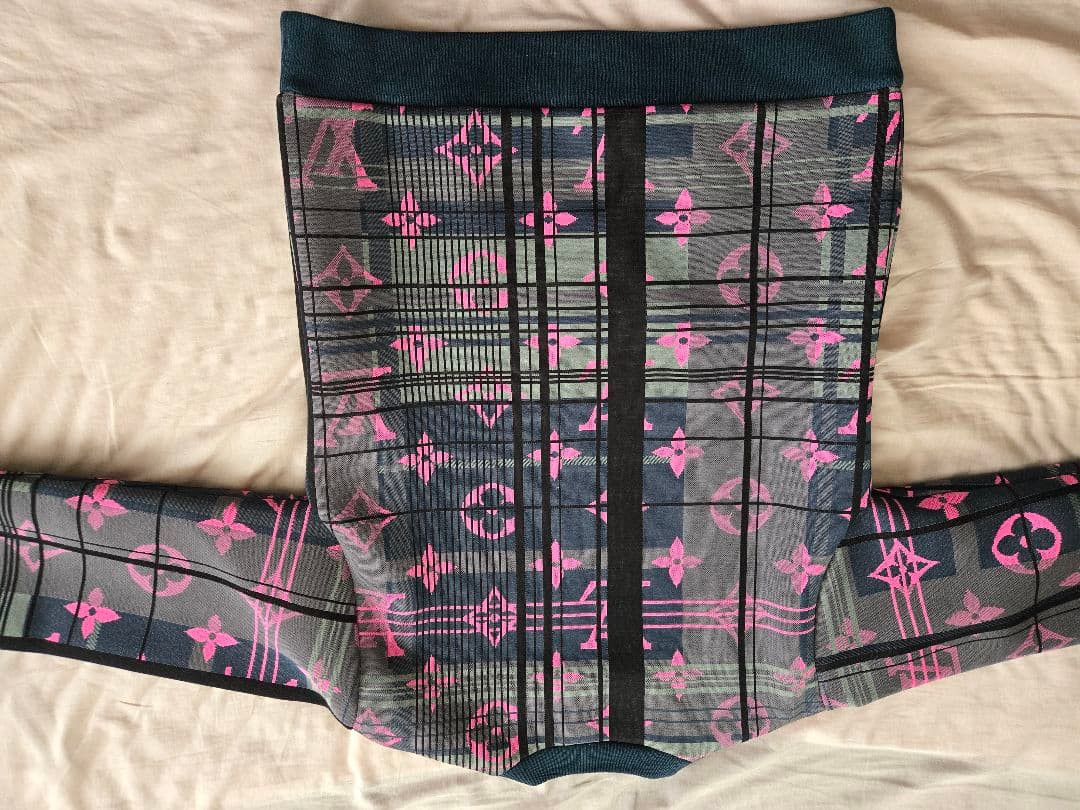 【鑑定済み】LOUIS VUITTON チェック柄トレーナー L