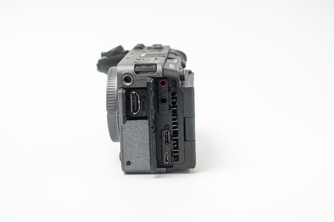 SONY FX3 美品｜撮影枚数827枚｜ボディのみ｜元箱・付属品完備｜使用極少