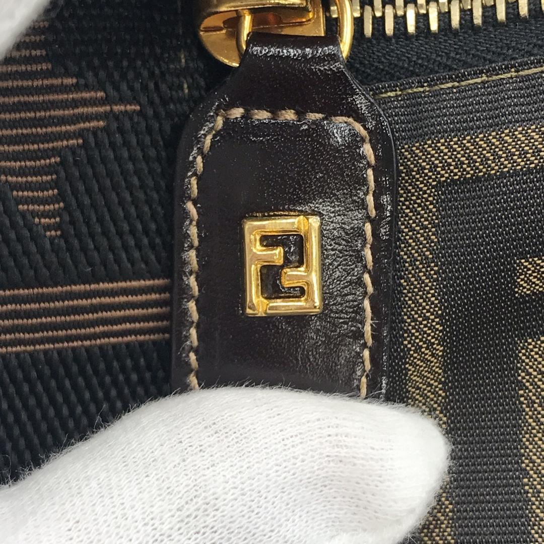 FENDI フェンディ ボストンバッグ 旅行カバン ズッカ柄 FFロゴ 大容量