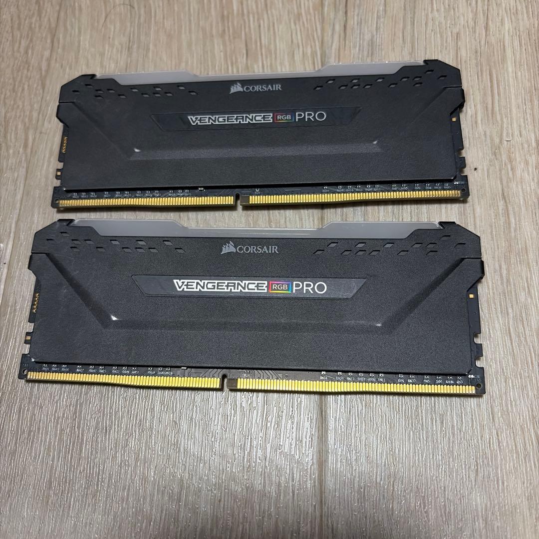 CORSAIR VENGEANCE RGB PRO 32GB 黒