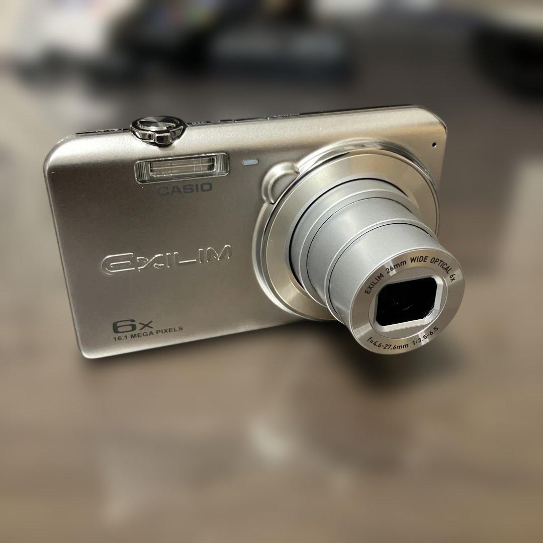 デジタルカメラ CASIO EXILIM EX-Z690 SR SET
